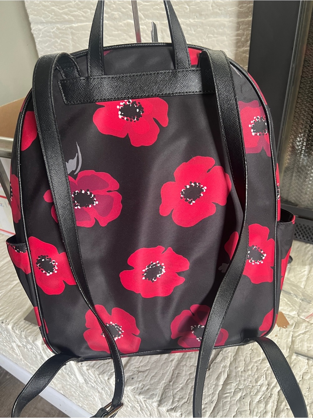 Kate Spade New York Wilson Road Poppy Bradley Backpack. - Picture 3 of 12